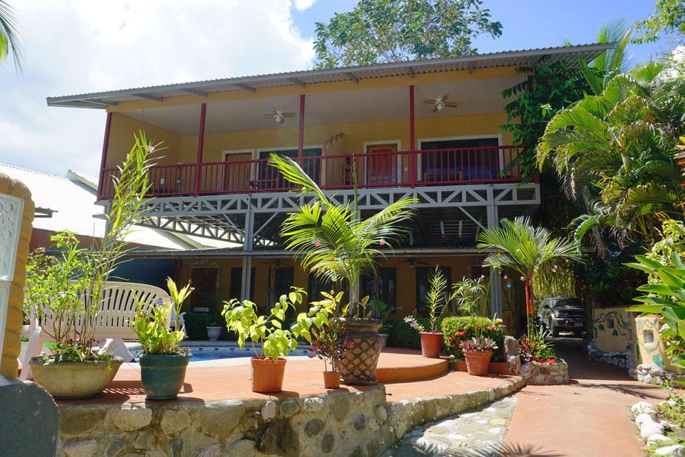 Cabinas Jimenez Puerto Jimenez Exterior photo
